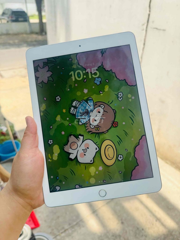 Máy tính bảng Apple iPad Bạc. Mua bán Máy tính bảng tại Quận 12 Tp Hồ Chí Minh được đăng bởi Trang hình 1