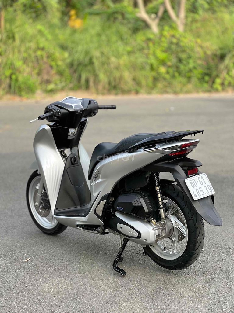 Shvn 125 Cbs Bạc Đen Porsche Cuối 2022 Leng Keng🎉🎉. Mua bán Xe máy tại Thành phố Biên Hòa Đồng Nai được đăng bởi Xe Máy Phát Đồng hình 4