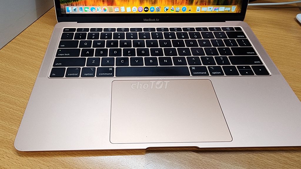 Apple MacBook Air i5 13 inch 128GB. Mua bán Laptop tại Quận Phú Nhuận Tp Hồ Chí Minh được đăng bởi Thanh Phong hình 1