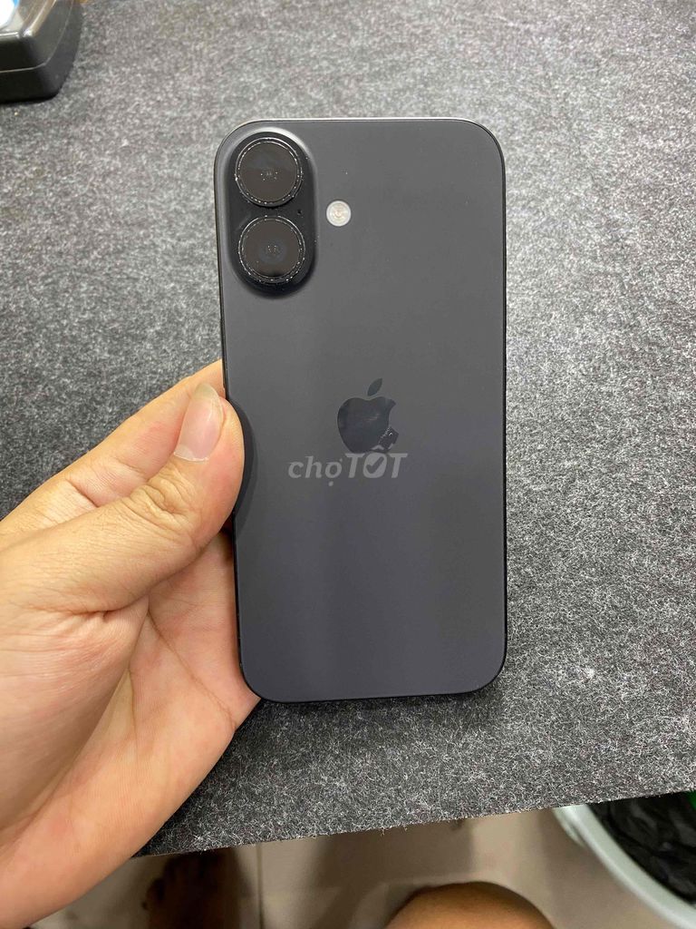 Apple iPhone 16 128GB Đen 93%. Mua bán Điện thoại tại Quận Thanh Xuân Hà Nội được đăng bởi Nguyễn Xuân Trường hình 1
