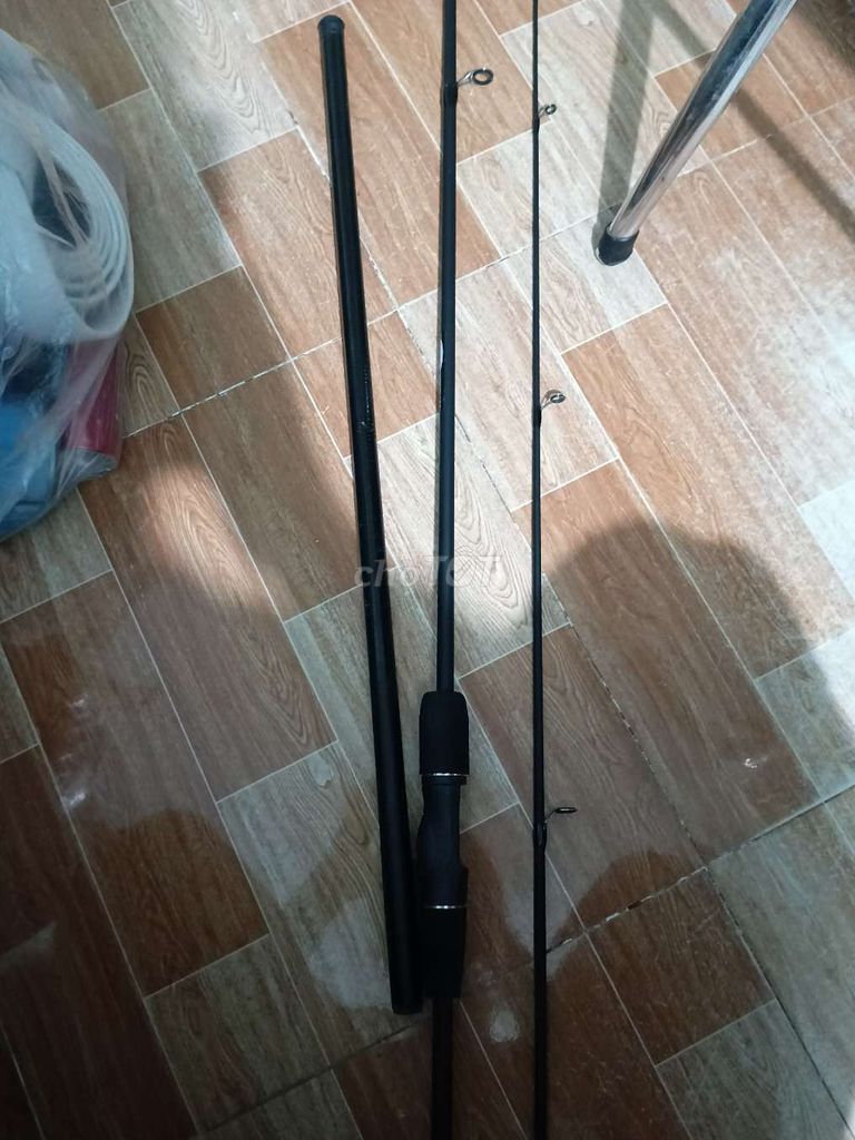 Cần câu tay 3m6 và cần lure 1m8. Mua bán Đồ thể thao, Dã ngoại tại Thành phố Thủ Dầu Một Bình Dương được đăng bởi Hoàng An hình 1