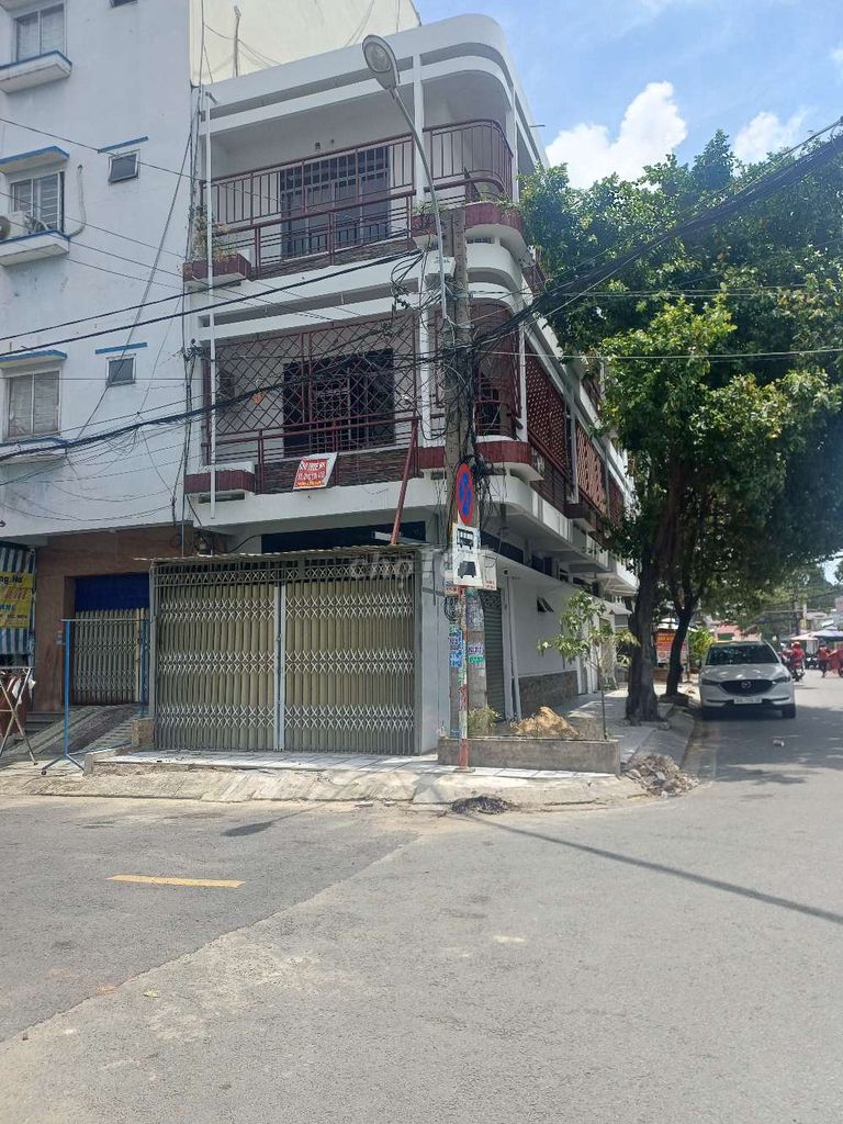 Góc 2MT Bàu Cát 7x25m 2 lầu 4PN giá 30tr/tháng