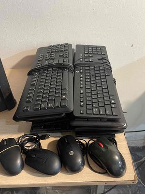 Bàn phím Dell, Hp chính hãng, hình thức đẹp. Mua bán Phụ kiện (Màn hình, Chuột...) tại Quận Hai Bà Trưng Hà Nội được đăng bởi Mr Xuyên