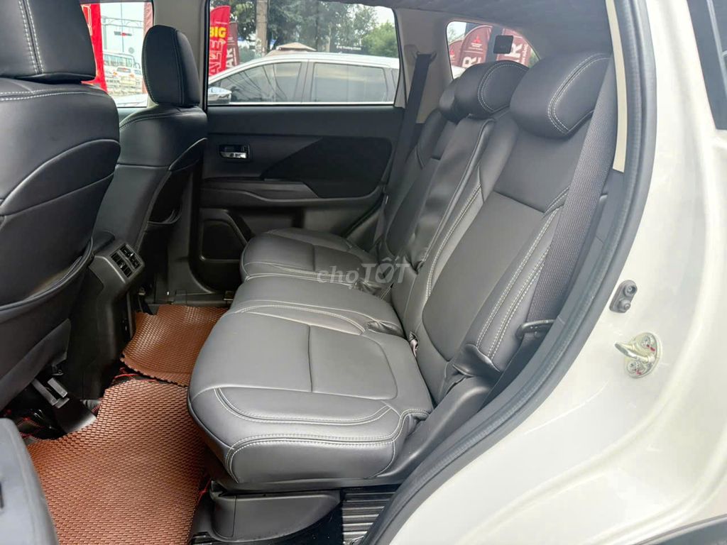 🚖OUTLANDER 2020🚖XE 1 ĐỜI CHỦ🚖BẢO HÀNH HÃNG. Mua bán Ô tô tại Huyện Hóc Môn Tp Hồ Chí Minh được đăng bởi Mymy Mitsubishi Trường Chinh hình 6