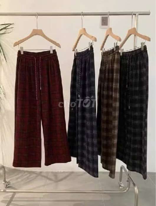 Quần Nữ Vải Dạ Kẻ Đỏ Size S Mới 99%. Mua bán Quần áo tại Thành phố Hà Tiên Kiên Giang được đăng bởi Minh Ngọc hình 1