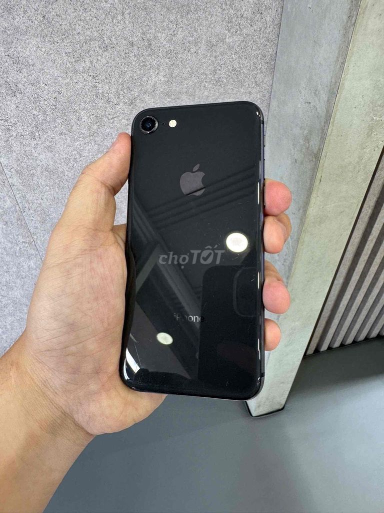 Apple iPhone 8 128GB Đen Đã sử dụng. Mua bán Điện thoại tại Quận Ninh Kiều Cần Thơ được đăng bởi Lộc Nghiêm Mobile hình 1