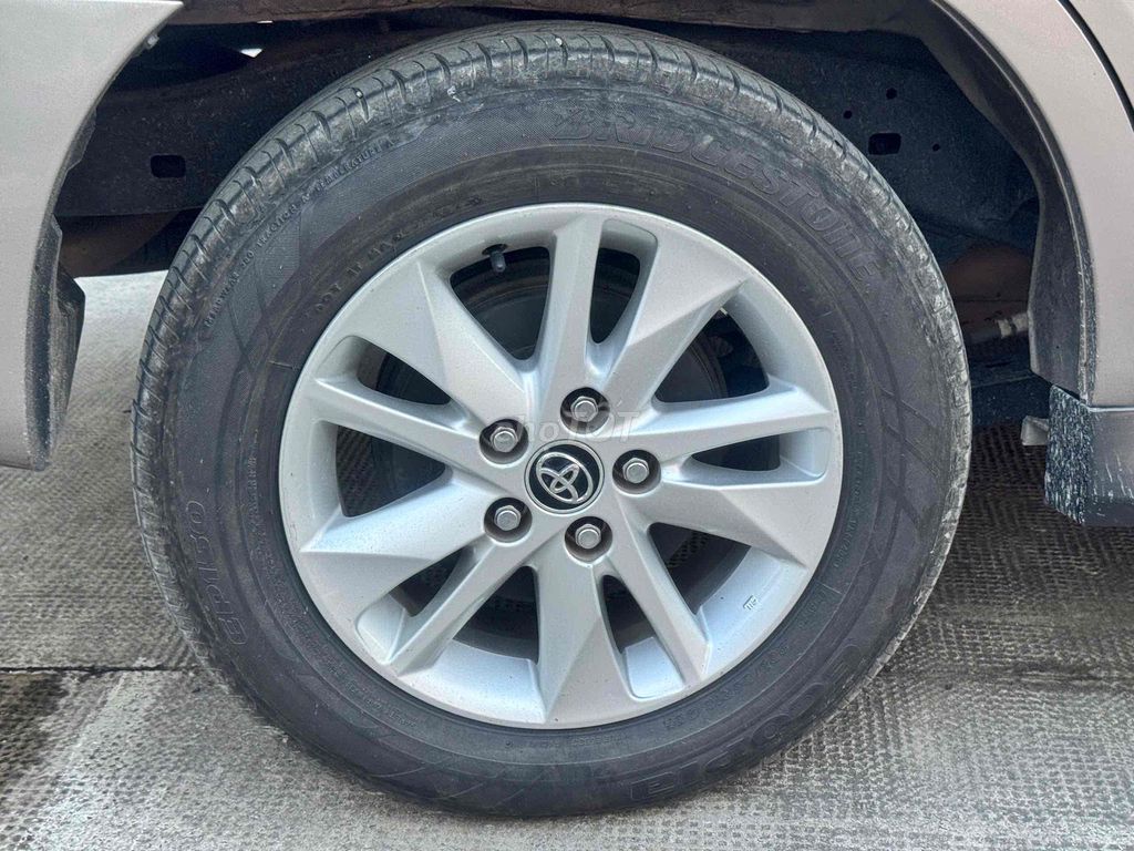 Toyota Innova 2.0G số tự động 2018 màu đồng. Mua bán Ô tô tại Thành phố Thủ Đức Tp Hồ Chí Minh được đăng bởi Hữu Phúc hình 6