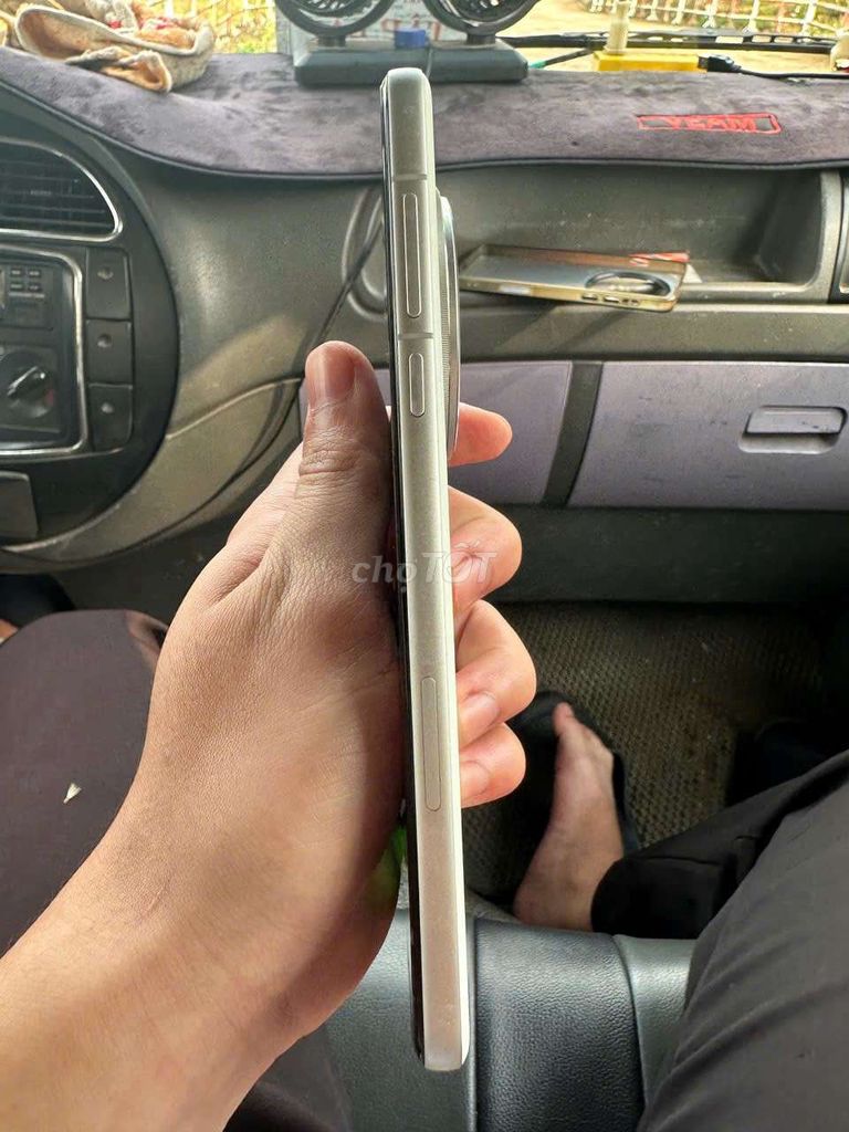 Oppo Find X8 Pro Trắng Đã sử dụng. Mua bán Điện thoại tại Thành phố Pleiku Gia Lai được đăng bởi minh quyền hình 1