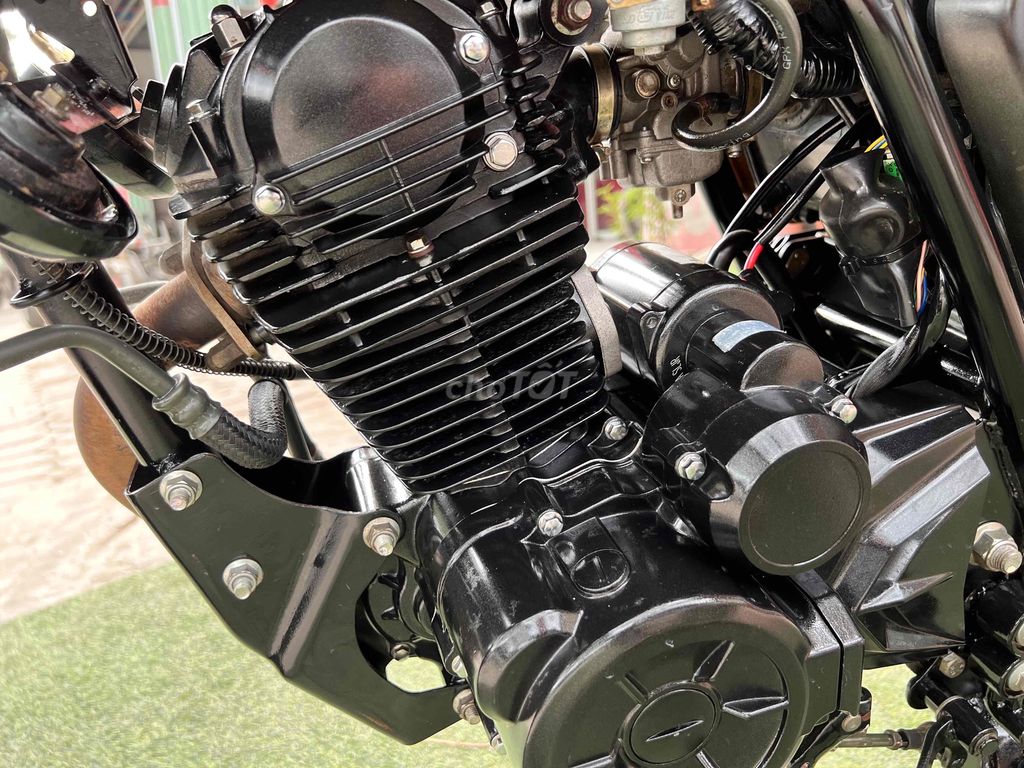 GPX Legend 200 biển 29 chính chủ.xe lướt mới cứng. Mua bán Xe máy tại Quận Cầu Giấy Hà Nội được đăng bởi Tong motor xe may hình 4