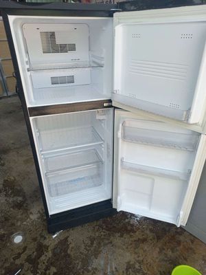 Cần bán tủ lạnh AQUA