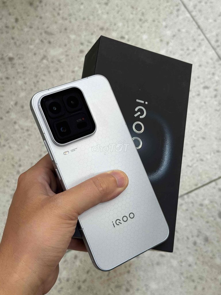 IQOO 15 Ultra 16/512GB Fullbox keng nét. Mua bán Điện thoại tại Thành phố Buôn Ma Thuột Đắk Lắk được đăng bởi HN Mobile BMT hình 1