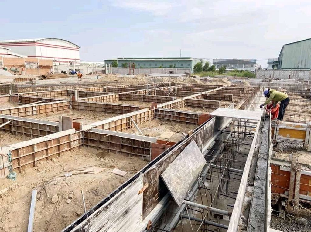 Tuyển 5 Thợ Hồ + 5 Phụ Hồ