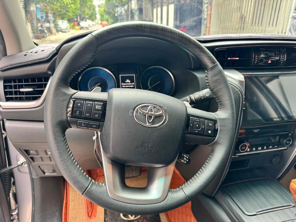 Toyota Fortuner 2.4G 4x2AT -2021 mấy dầu. Mua bán Ô tô tại Quận Ngũ Hành Sơn Đà Nẵng được đăng bởi Vinh hình 4