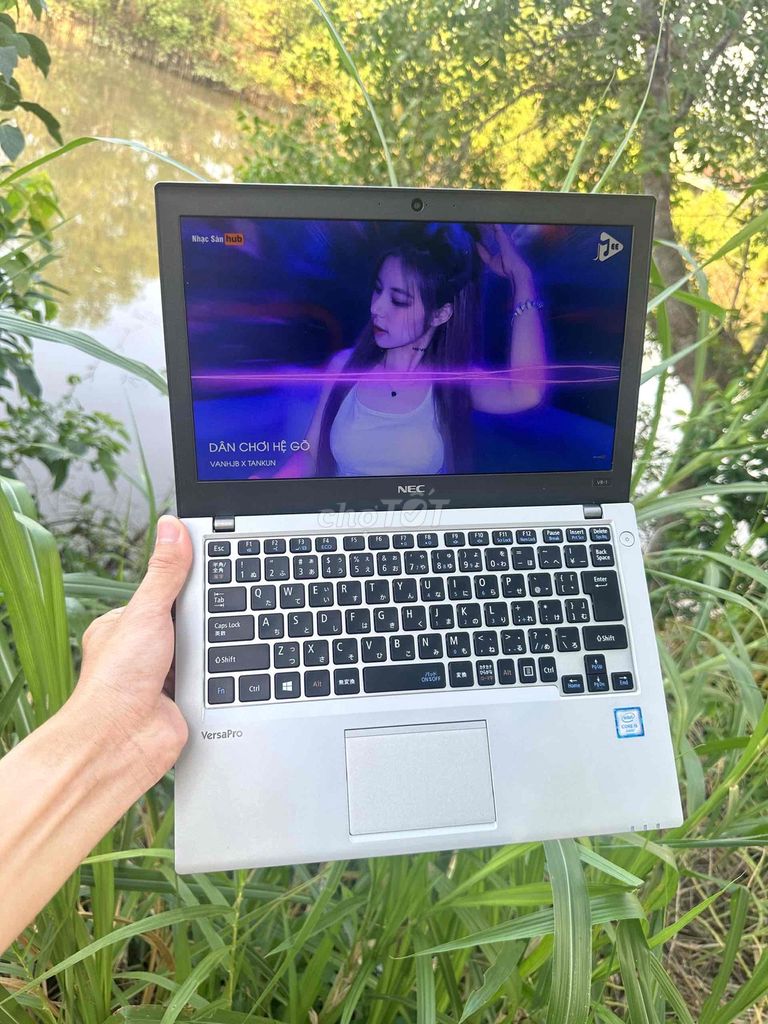 Laptop Lenovo nec i5 th8 ram8gb 12.5inch sạc c. Mua bán Laptop tại Thành phố Vĩnh Long Vĩnh Long được đăng bởi Ngà Trần hình 1