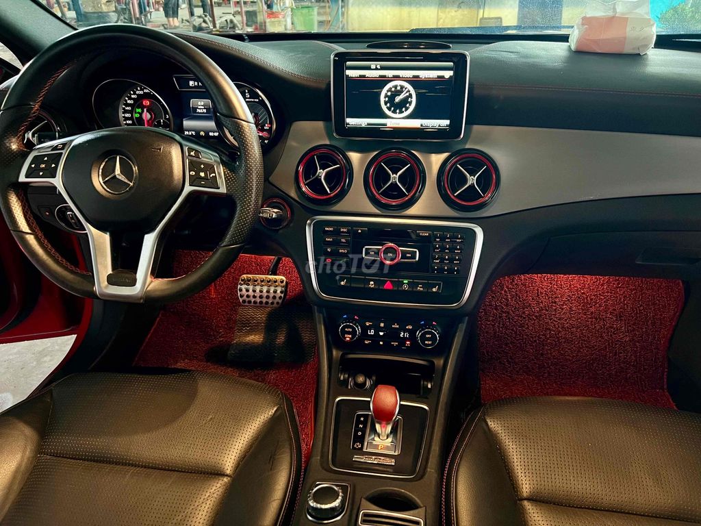Mercedes Benz GLA 45 sx 2015 AMG 45 4Matic - 76000