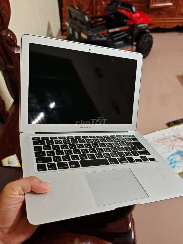 Apple MacBook Air 2017 Bạc. Mua bán Laptop tại Quận Hà Đông Hà Nội được đăng bởi Long voi hình 1