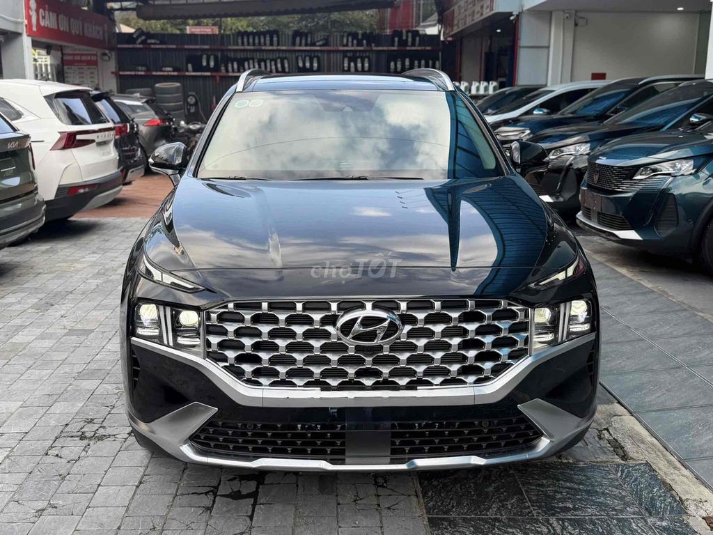 Hyundai SantaFe Premium 2.5L HTRAC, почти новый