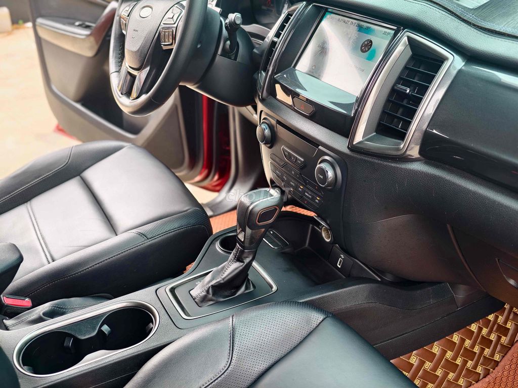 FORD EVEREST 2021 TITANIUM MÀU ĐỎ. Mua bán Ô tô tại Quận Long Biên Hà Nội được đăng bởi BON AUTO hình 10