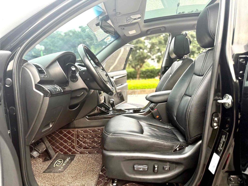 Kia Sorento DATH 2.2L AT 2015. Mua bán Ô tô tại Quận Long Biên Hà Nội được đăng bởi Thế Anh hình 11