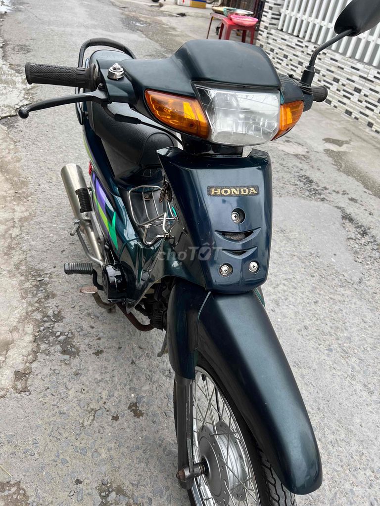 HồngKong Hàng Vip bao êm như alpha thử lụm liền. Mua bán Xe máy tại Thành phố Vĩnh Long Vĩnh Long được đăng bởi Sang Sport Cầm Đồ Phúc Nhi hình 2