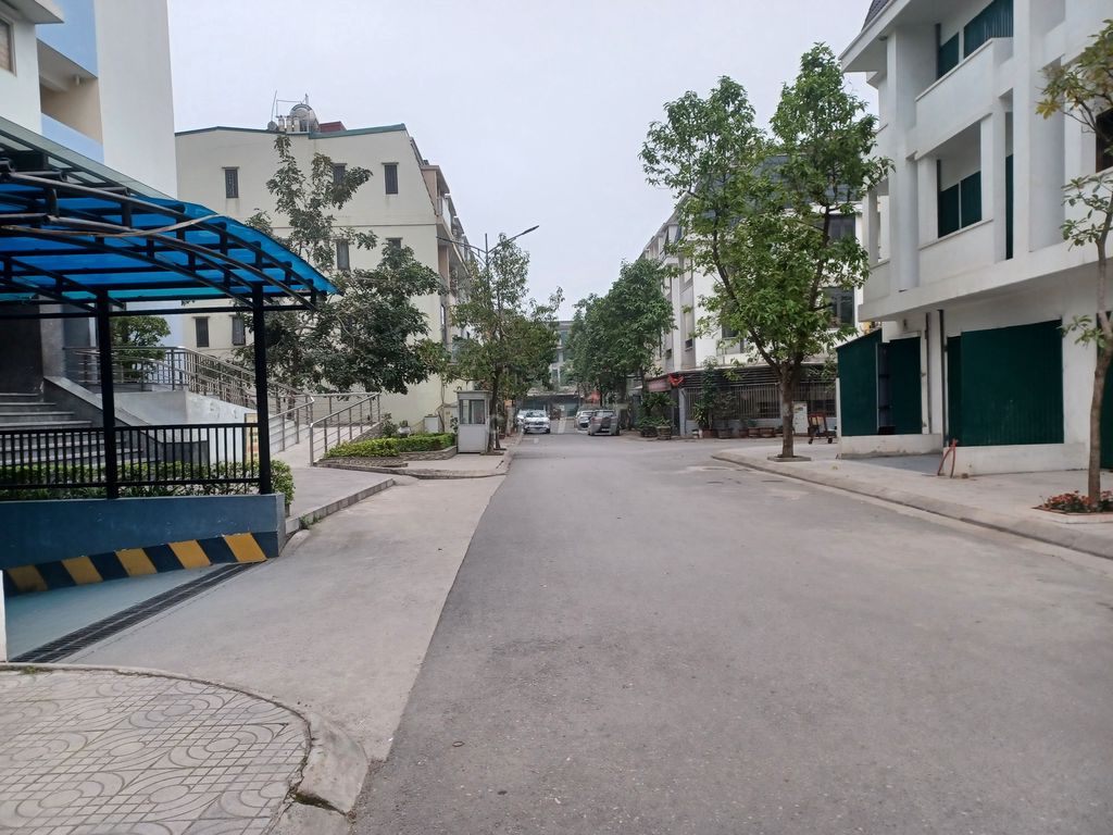 Bán Căn KĐT Hacom Duyên Thái Ngọc Hồi 102m2. 18 tỷ. Mua bán văn phòng, mặt bằng kinh doanh tại Huyện Thường Tín Hà Nội được đăng bởi Hưng hình 2