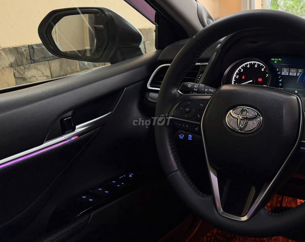 Toyota Camry 2.5Q 2021 в состоянии нового