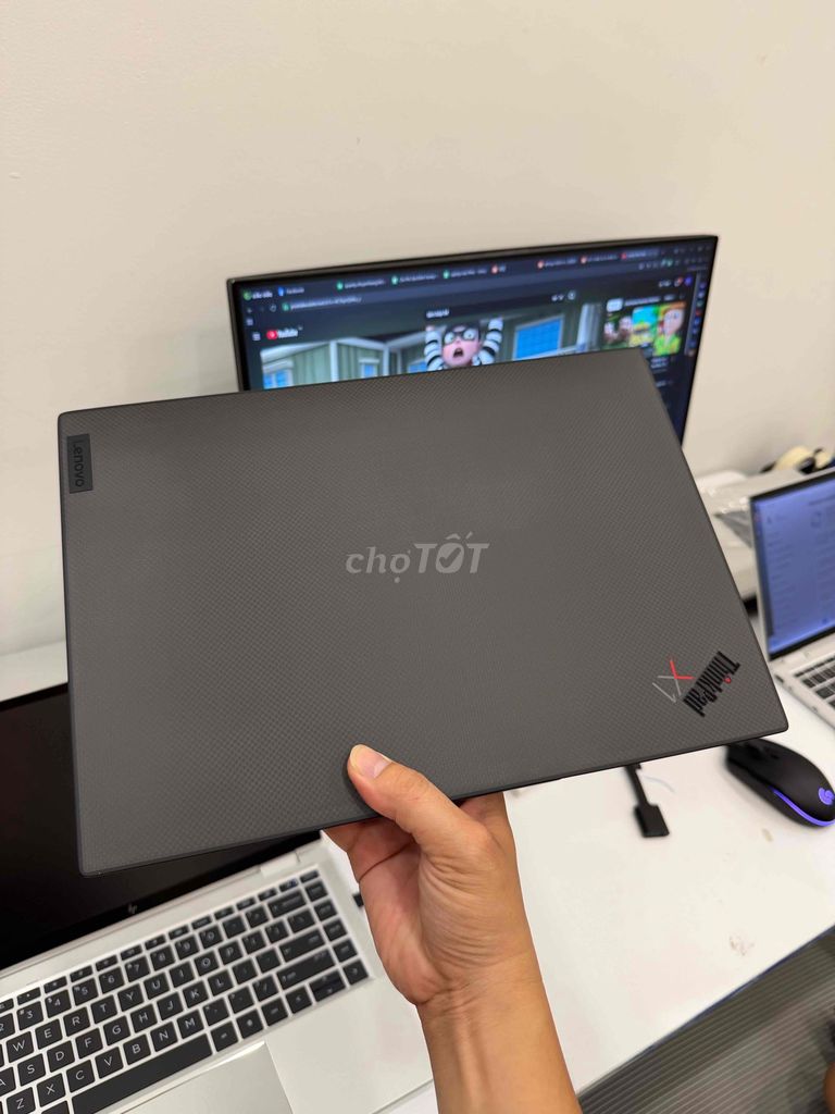 Thinkpad X1 Carbon Gen 11 I7 16G 512G Oled 2k8 99%. Mua bán Laptop tại Quận Tân Bình Tp Hồ Chí Minh được đăng bởi ĐẶNG HOÀNG PHÚC hình 1