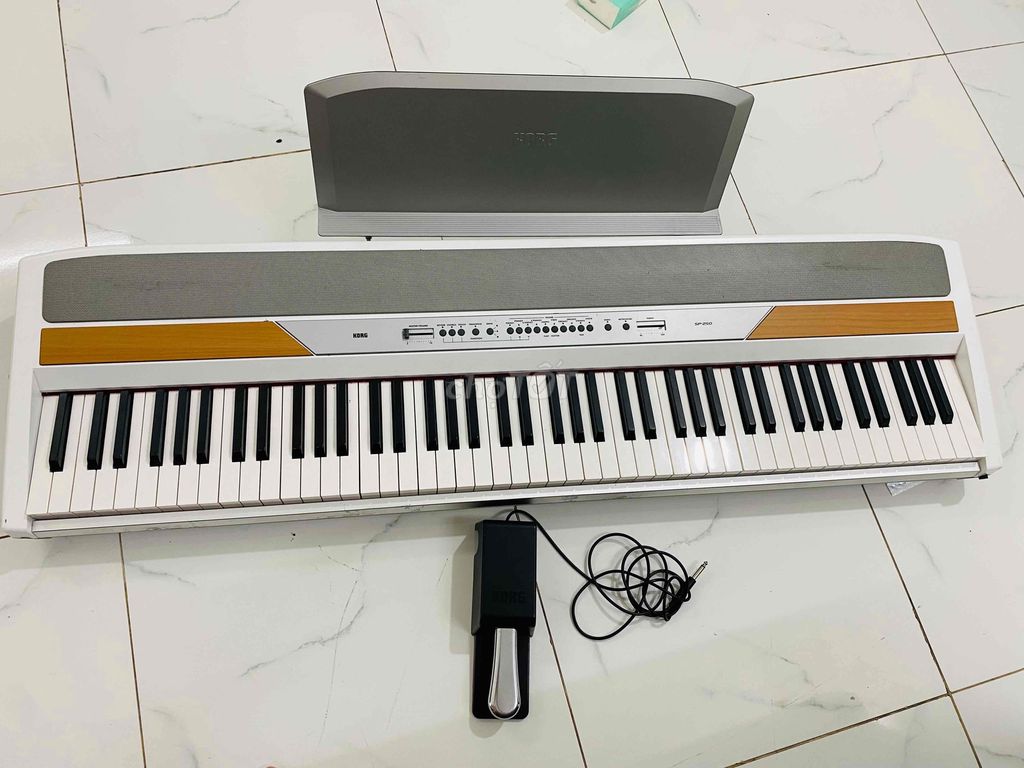 đàn còn e đăng lại piano korg sp250