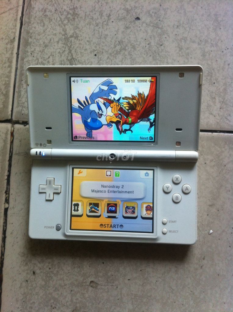 - Nintendo DSi hack 32gb