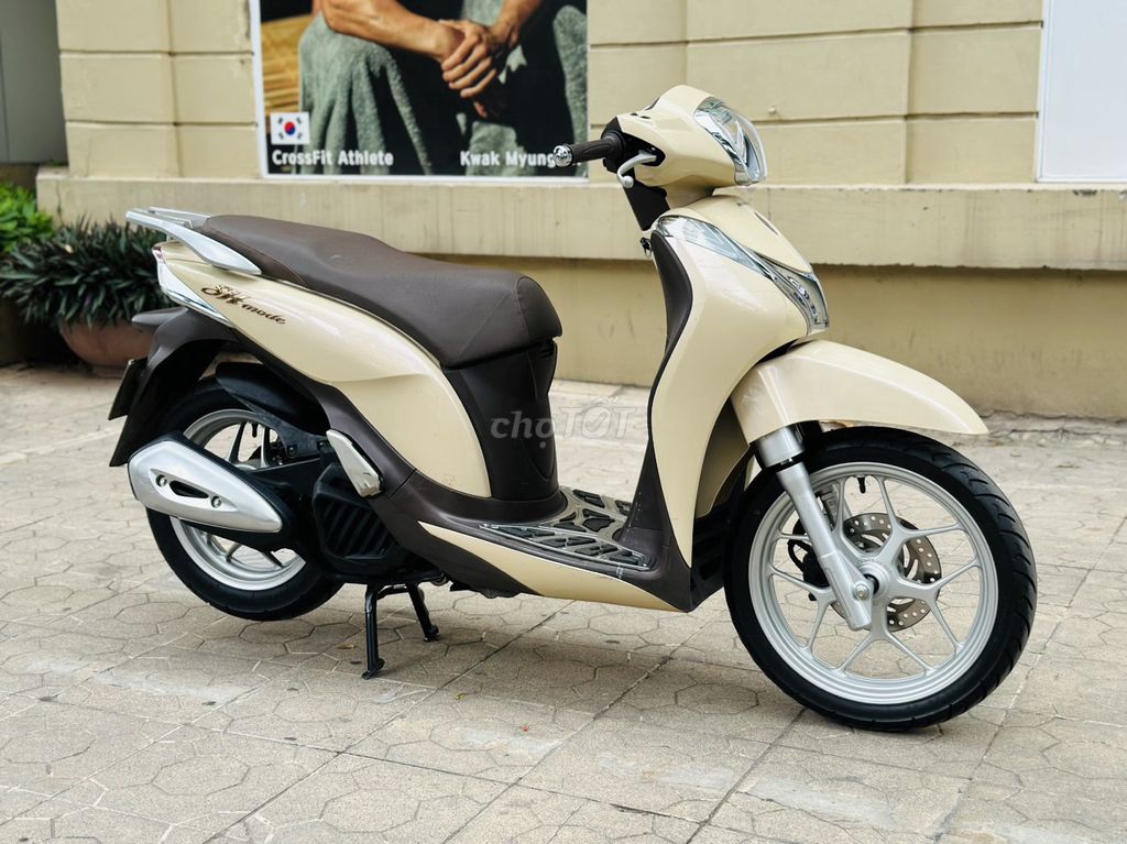 Honda SH Mode 125 Fi kem 2019 Biển Hà Nội 1Chủ. Mua bán Xe máy tại Quận Cầu Giấy Hà Nội được đăng bởi TUẤN MINH hình 5
