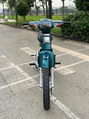 Honda Dream Thái màu Xanh