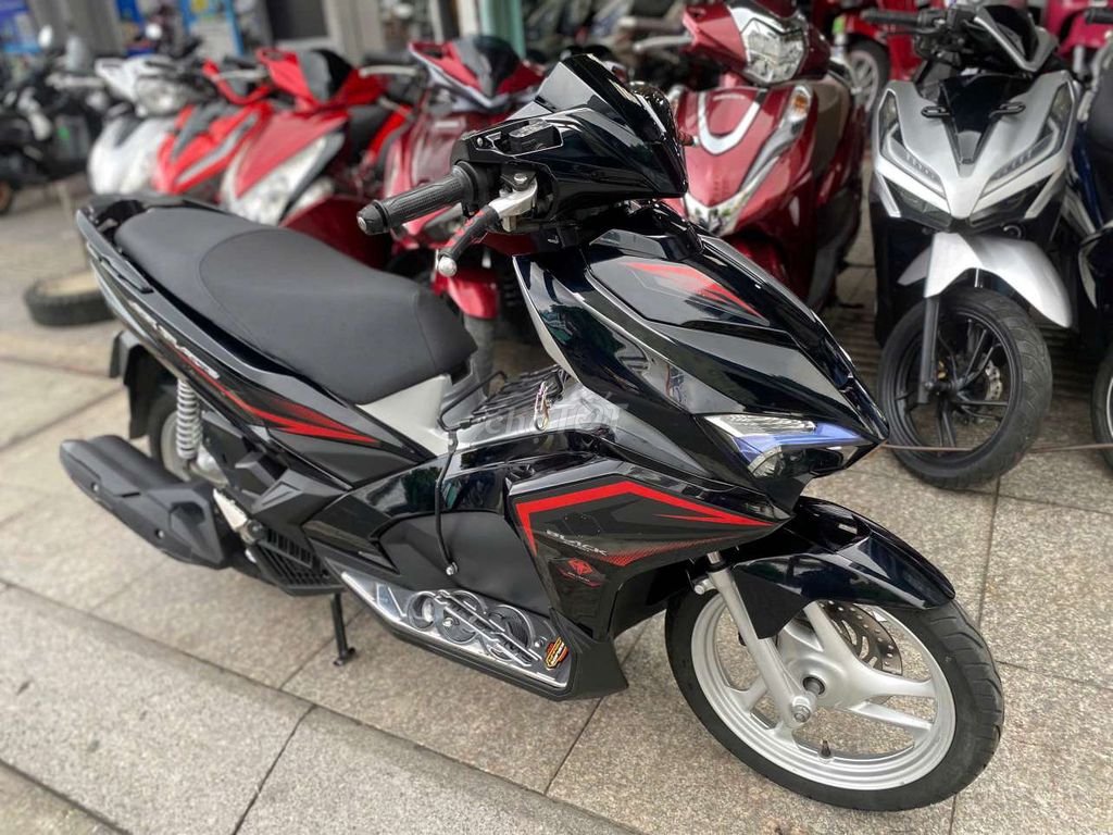Воздушное лезвие Honda 2019 Черное б/у