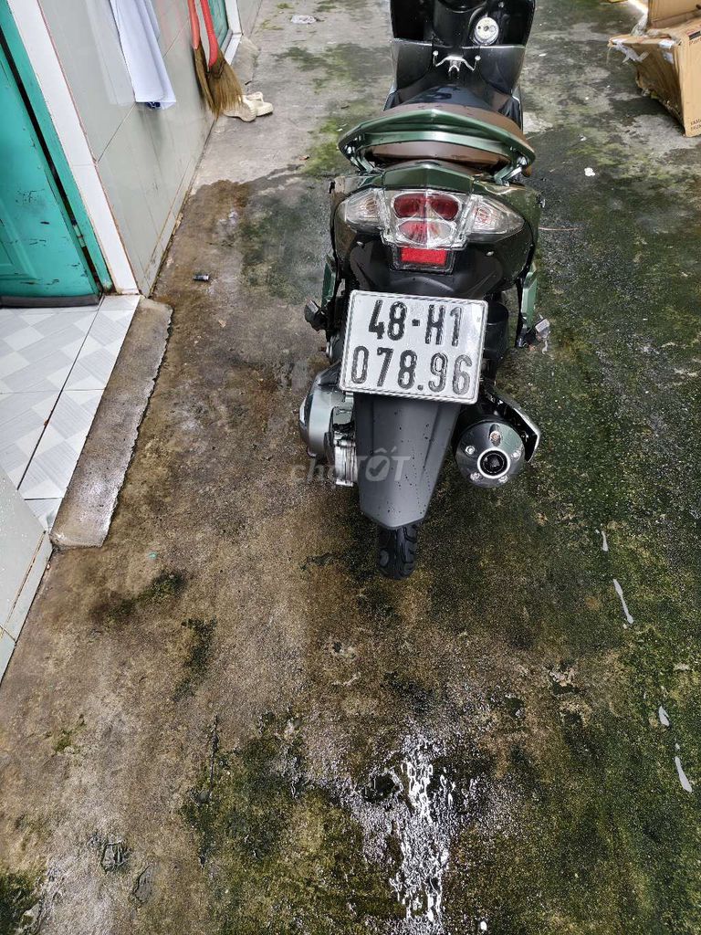 Bán xe Luvias fi đời 2015. Mua bán Xe máy tại Thị xã Bến Cát Bình Dương được đăng bởi thành văn hình 4