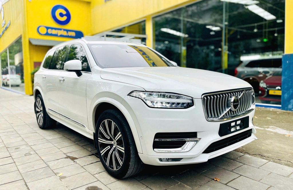 Volvo XC90 B6 Inscription trắng  2021  - 50000 km