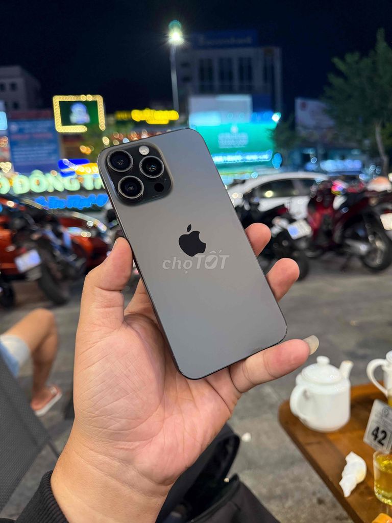 Apple iPhone 15 Pro Max 256GB Xám. Mua bán Điện thoại tại Thành phố Bến Tre Bến Tre được đăng bởi Tâm Táo Luxury hình 1
