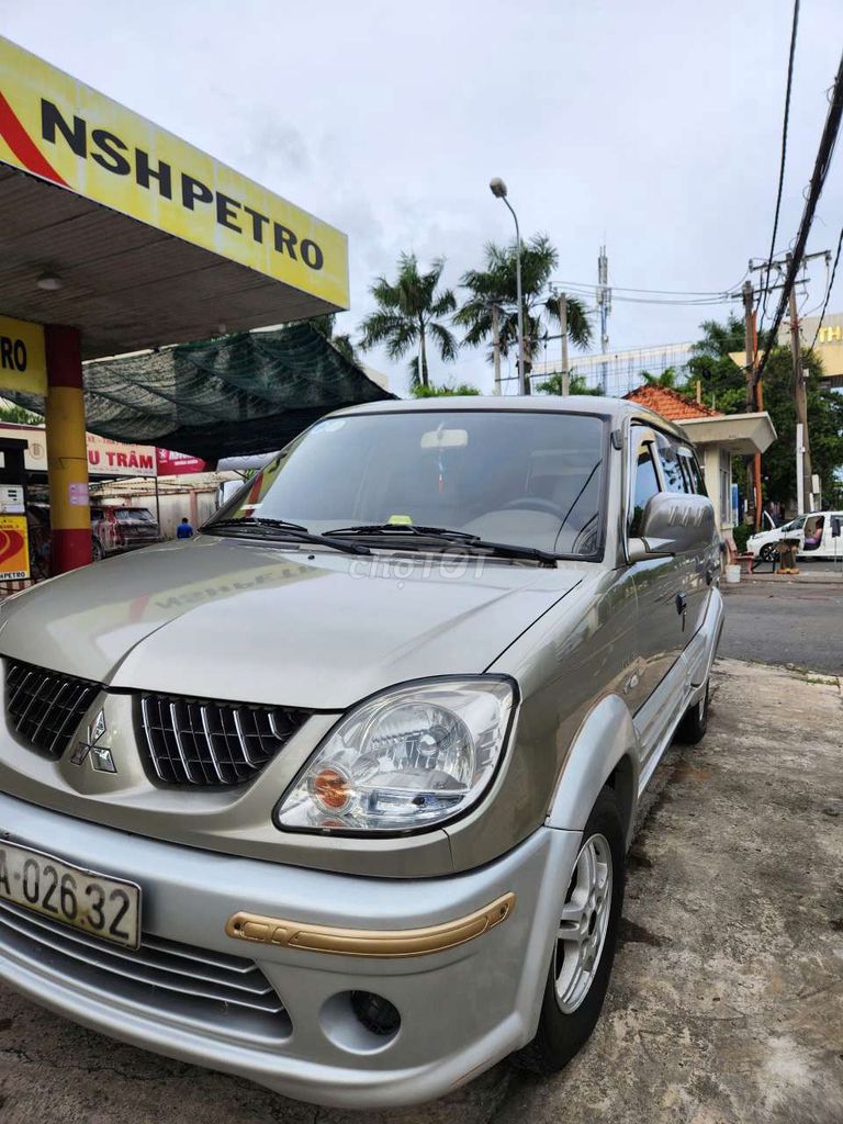 Mitsubishi Jolie 2005 photo 2
