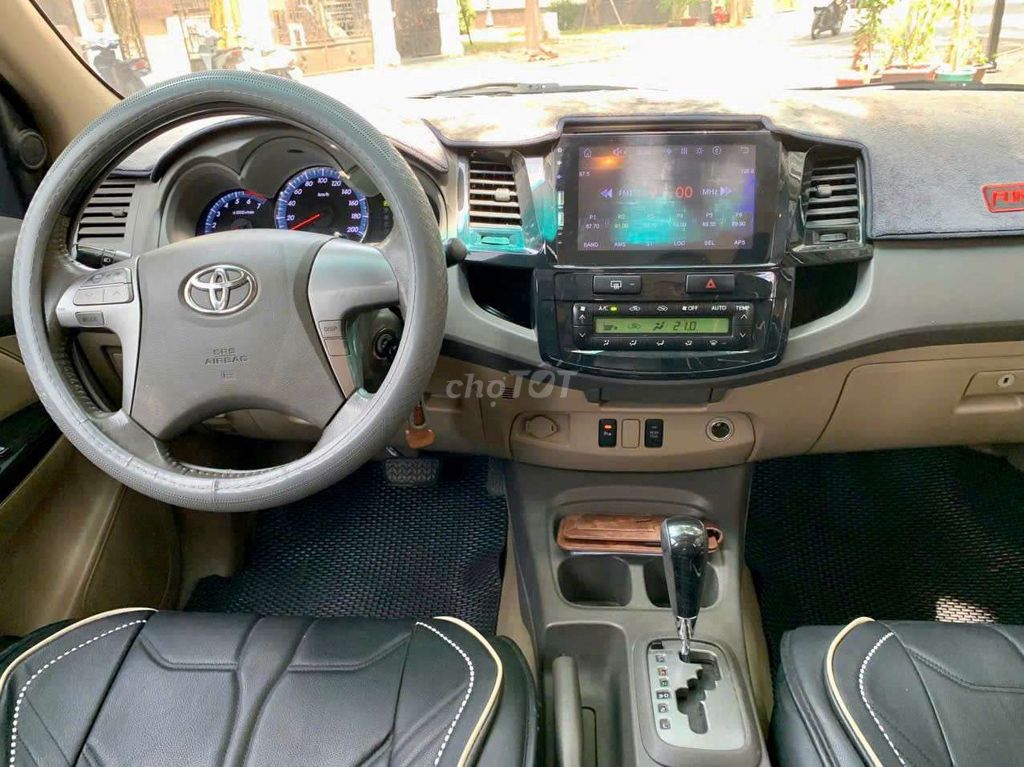 Bán xe đang sử dụng hiệu Toyota Fortuner bản V. Mua bán Ô tô tại Quận Gò Vấp Tp Hồ Chí Minh được đăng bởi Sáu Linh hình 6