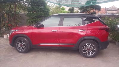 Bán xe KIA Seltos luxury 2022 chạy 3 vạn 8