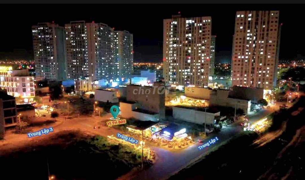 TÔI BÁN LÔ TRUNG LẬP 3 DT 120M2 . TRỤC CHÍNH THÔNG CỔNG CHUNG CƯ