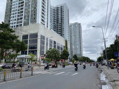 Rent · 4 bd · 104 м² · Quận 8, ул. Đường Phạm Hùng