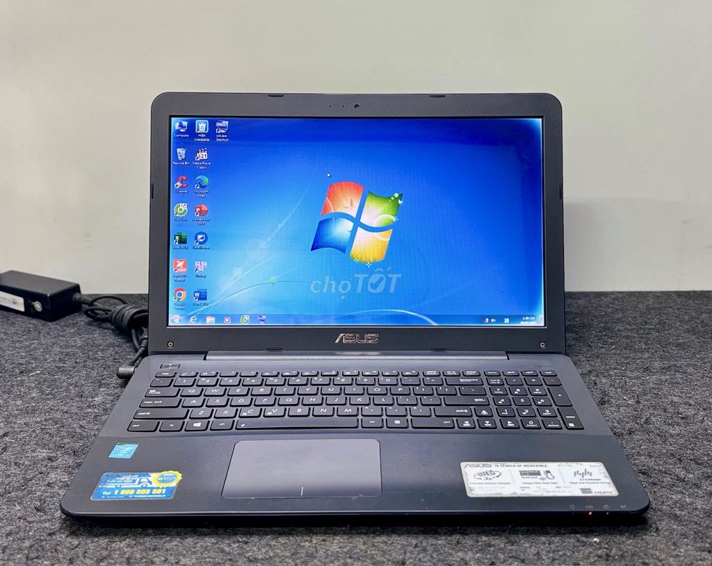 Asus X555LF i3-5010U, 4GB, HDD 120GB, vỏ đẹp. Mua bán Laptop tại Quận 4 Tp Hồ Chí Minh được đăng bởi Lê Ẩn hình 1