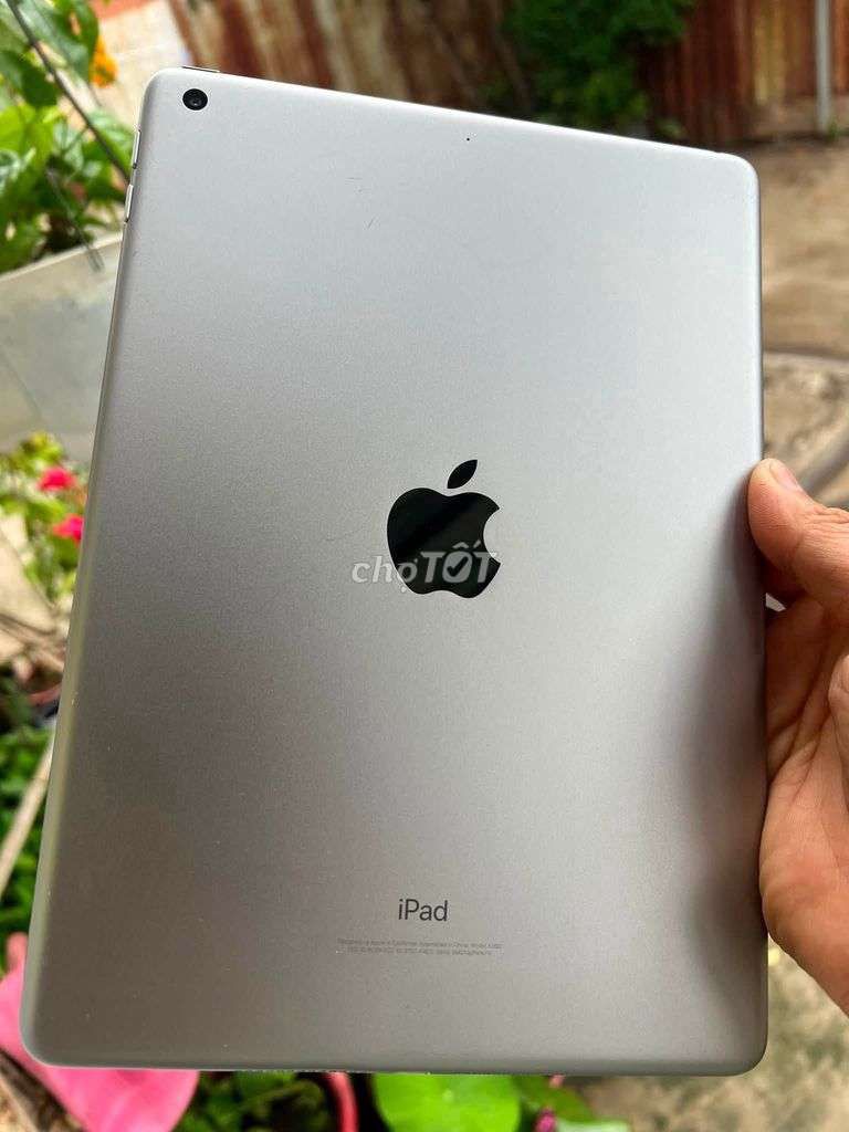 Apple iPad Gen 5 32GB Xám. Mua bán Máy tính bảng tại Quận 8 Tp Hồ Chí Minh được đăng bởi Tiến Phát hình 1