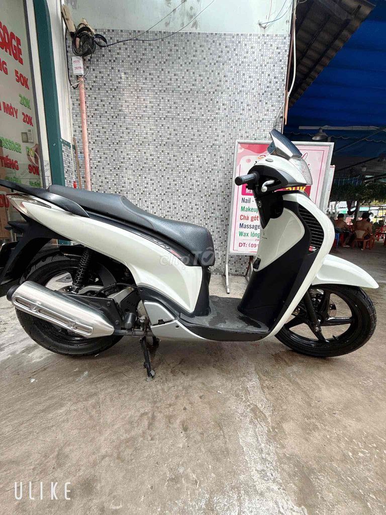 CẦN BÁN GẤP SH Ý ĐỜI 2012 ĐỜI 1111 GIÁ MỀM. Mua bán Xe máy tại Quận 1 Tp Hồ Chí Minh được đăng bởi BĐS Hiệu Nguyễn hình 3