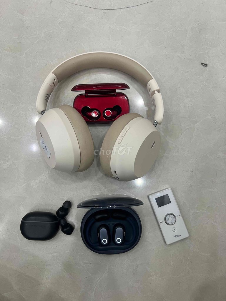 Combo xác tai nghe và máy nghe nhac. Mua bán Tivi, Âm thanh tại Quận Tân Phú Tp Hồ Chí Minh được đăng bởi Cường Phan CoLtd hình 1