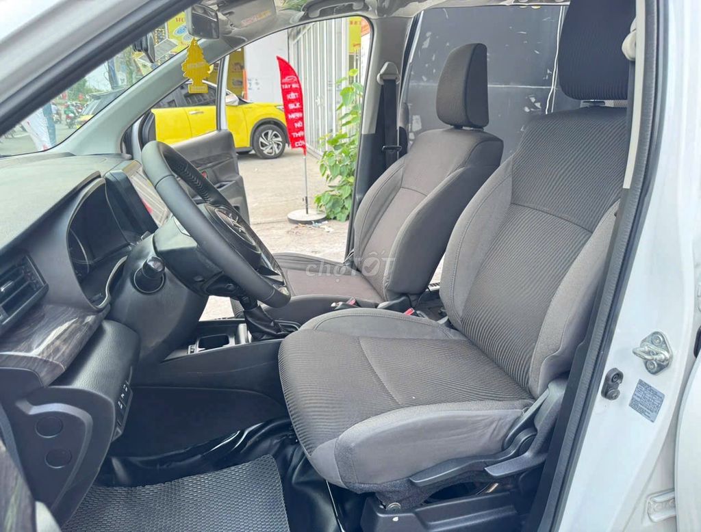 Suzuki Ertiga 2022 hybrid AT cực mới. Mua bán Ô tô tại Quận 12 Tp Hồ Chí Minh được đăng bởi NHI Ô TÔ AN SƯƠNG hình 7