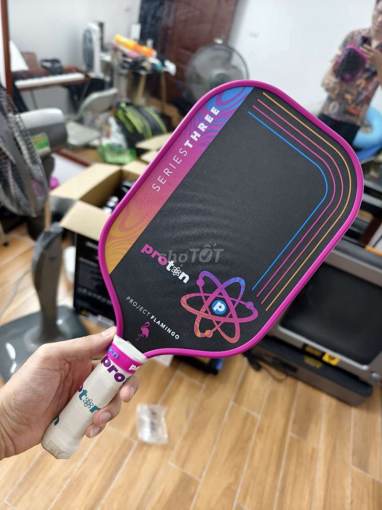 Vợt Pickleball Proton Series Three Hồng. Mua bán Đồ thể thao, Dã ngoại tại Huyện An Dương Hải Phòng được đăng bởi QT Store hình 1