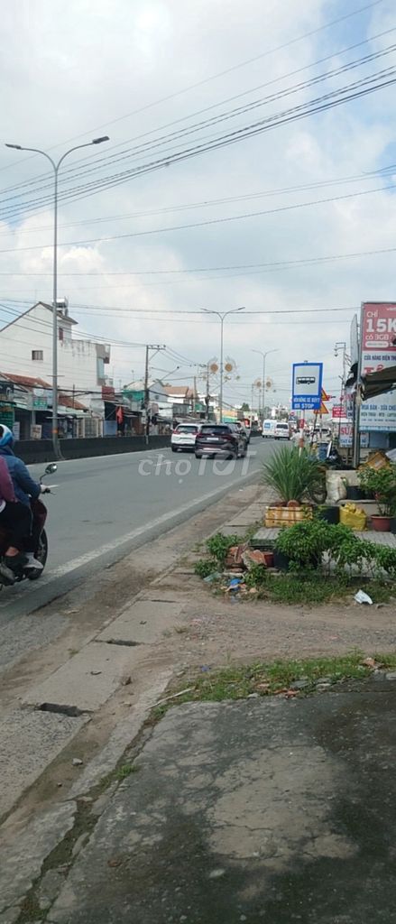 Bán nhà mặt tiền chợ Suối Sâu - giáp ranh Hồ Chí Minh