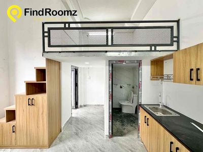 PHÒNG GÁC CỬA SỔ TRỜI ĐI BỘ QUA ĐẠI HỌC GIA ĐỊNH - CÔNG NGHIỆP 4 - GIỮ