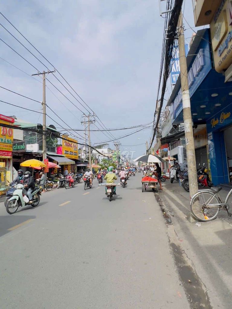 cho thuê nhà mặt tiền đường số 1 Gò Vấp 4 x22 đúc 3 lầu 4pn 5wc 18tr