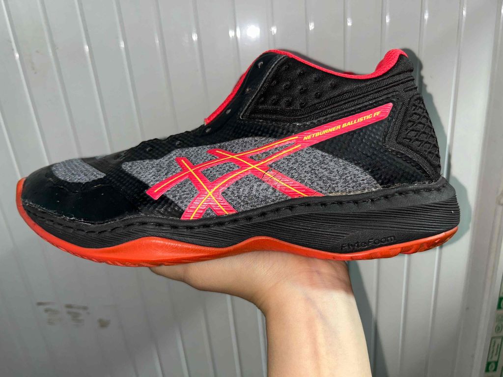 Giày Asics Netburner Ballistic FF MT. Mua bán Đồ thể thao, Dã ngoại tại Thị xã Tân Uyên Bình Dương được đăng bởi Nguyễn Châu Ngọc Nhi hình 1
